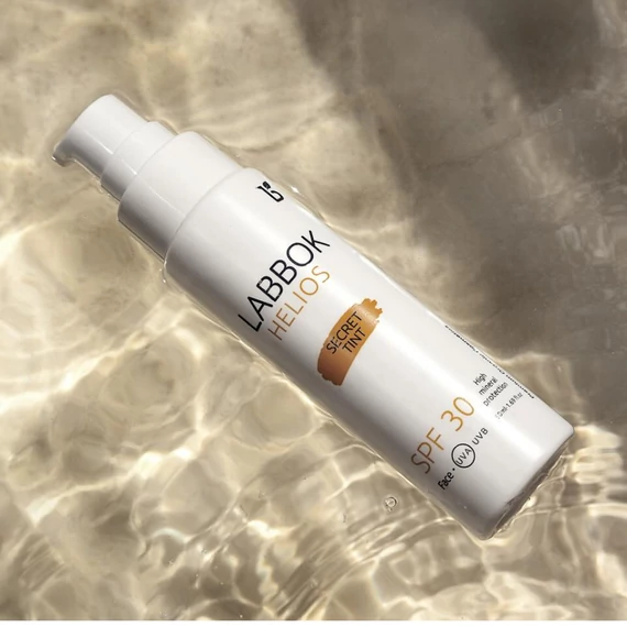 LABBOK színezett arcápoló fényvédő SPF 30 természetes cink-oxid szűrővel